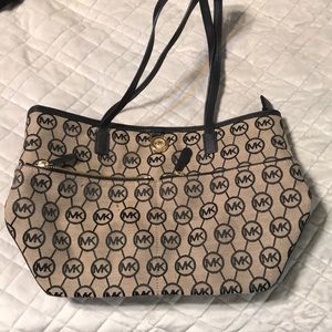 Michael Kors purse